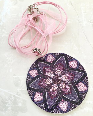 Pandantiv Mandala & șnur organza