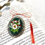 Brosa cu broderie manuala-flori brodate