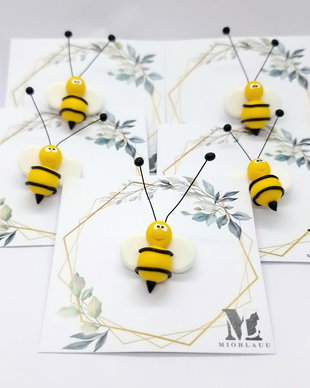 Set 5 mărțișoare albinuțe
