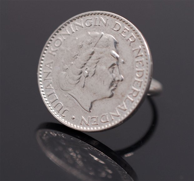 Inel din argint, din moneda olandeza, din colectia Reversul monedei