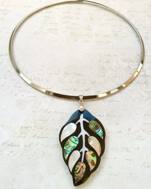 Pandantiv frunza Paua Shell