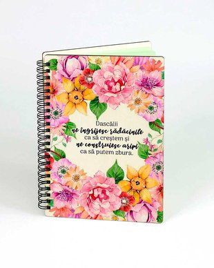 Agenda de lemn - cadou personalizat cu flori si mesaj profesoare