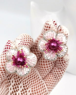 Rezervat Cercei Pink Flowers