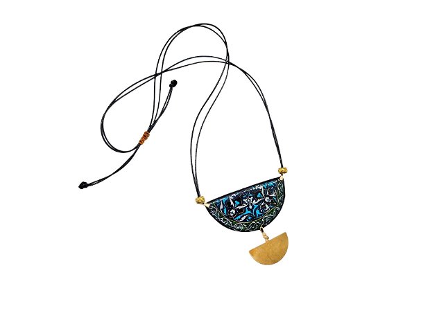 Pandantiv "Oriental Brass" din Fimo, Rasina si margele aurii pe colier reglabil