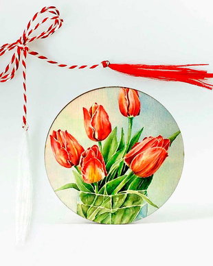 Martisor din lemn cu lalele