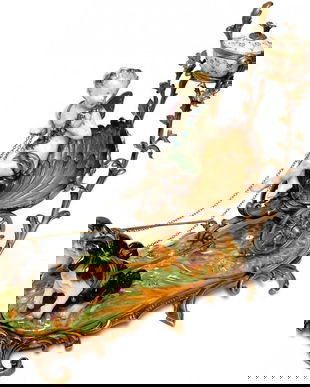 Caleasca din portelan Craquelle cu diverse elemente din bronz