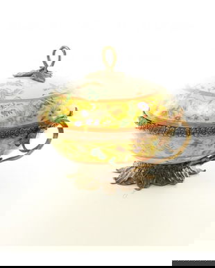 Bomboniera cu fluturi din portelan cu bronz