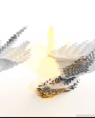 Platou din portelan Craquele cu o lebada din bronz