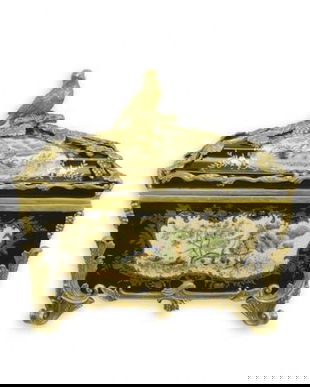 Bomboniera mare din portelan cu bronz cu o pasare