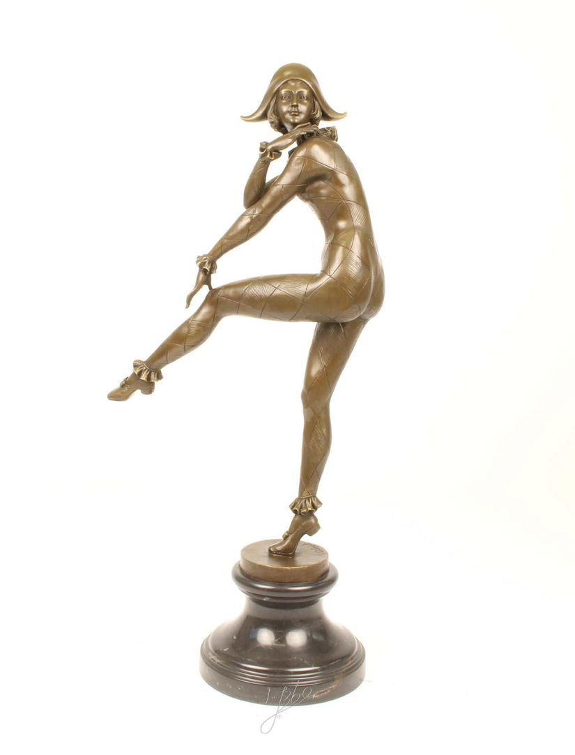 Femeie arlechin-statueta Art Deco din bronz