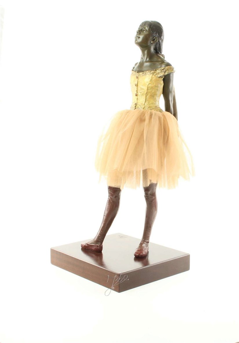 Dansatoare de 14 ani- statueta Art Deco din bronz