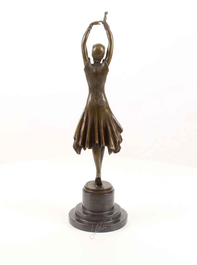Miss Kita -statueta Art Deco din bronz