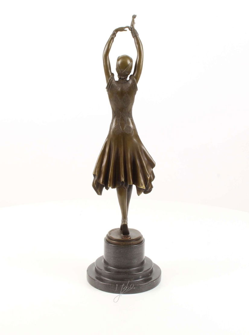 Miss Kita -statueta Art Deco din bronz