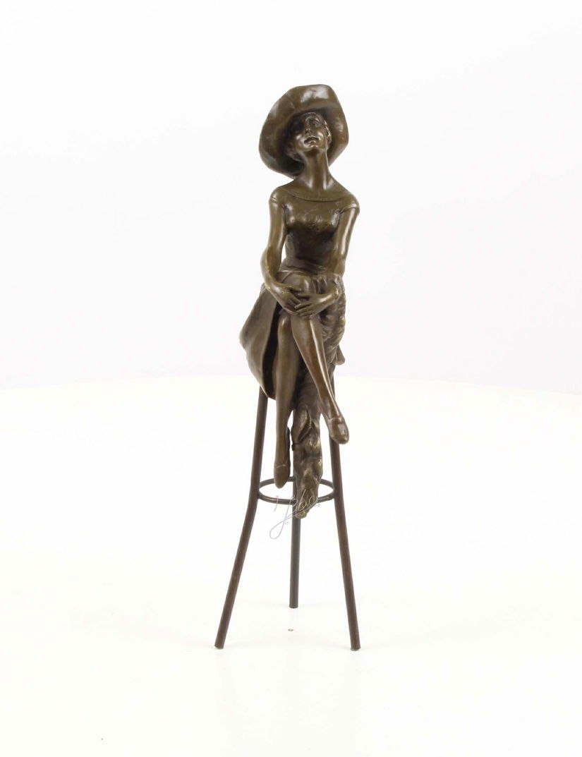 Doamna la bar- statueta Art Deco din bronz