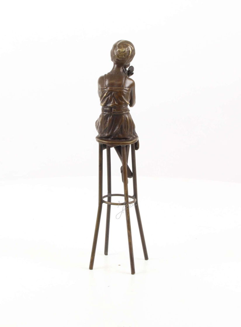 Micuta rosie- statueta Art Deco din bronz