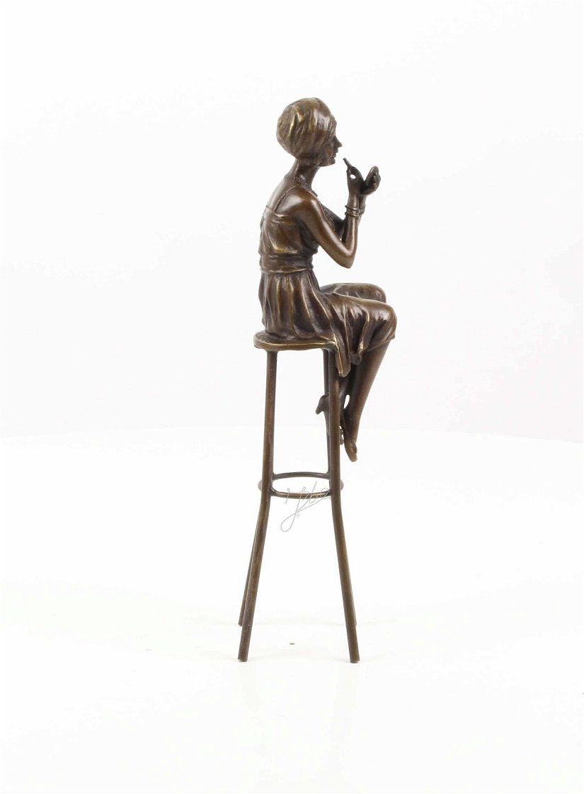 Micuta rosie- statueta Art Deco din bronz