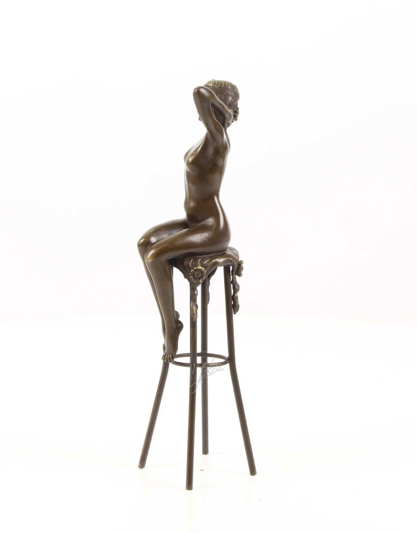 Trezirea -statueta Art Deco din bronz