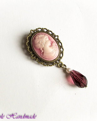 Agatha - brosa martisor camee