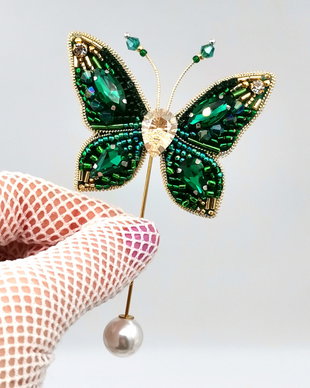 Rezervat Broșă Green Butterfly