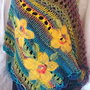 Poncho cu flori impaslite