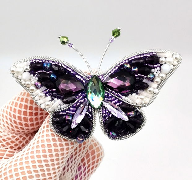 Rezervat Broșă - Purple and Pearl Butterfly