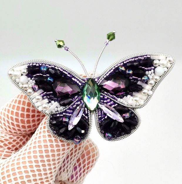 Rezervat Broșă - Purple and Pearl Butterfly