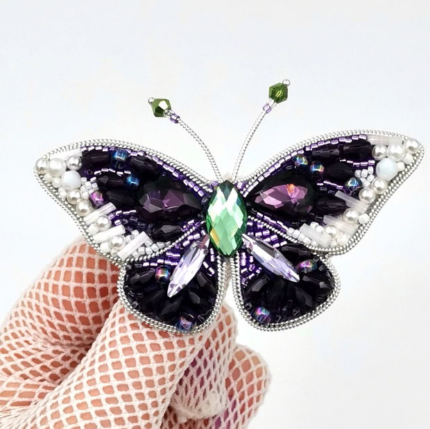 Rezervat Broșă - Purple and Pearl Butterfly