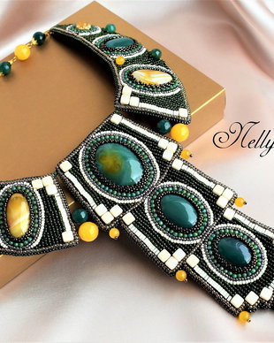 "Cleopatra" - Set colier si cercei, broderie cu agate si margele Toho