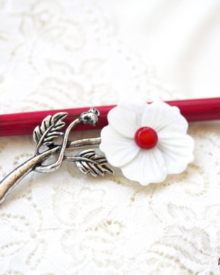 Brosa colier floare de sidef cu coral