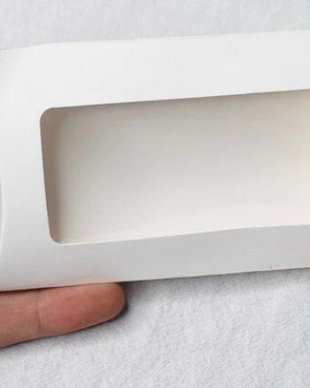 Cutie cadou alb cu fereastra