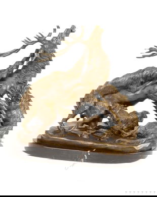 Cerb -statueta din bronz pe un soclu din marmura