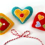 Happy Hearts-Inimioare brosa din lana impaslita