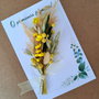 Felicitări 8 Martie cu buchet flori naturale uscate- Galben/ Cadouri 8 Martie