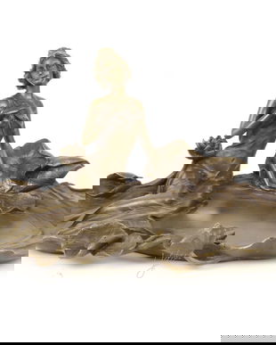 Platou din bronz cu  o femeie