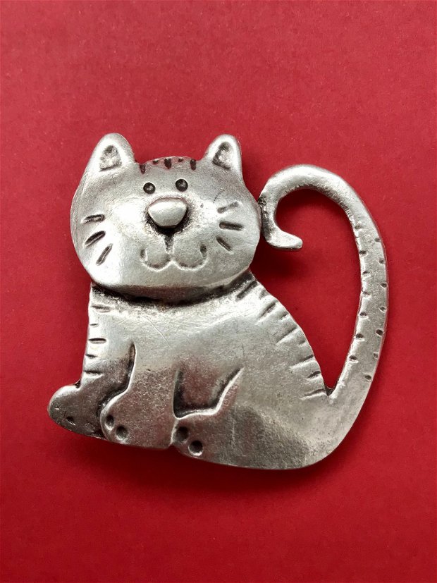 Brosa pisicuta Zamac argintat
