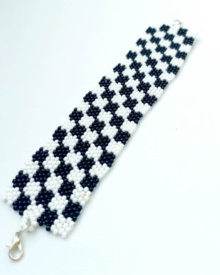Bratara alb negru