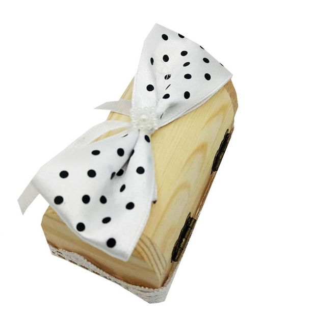Cutiuta cufar pentru prima suvita, MCF, handmade, alb cu buline, 10x5x5 cm