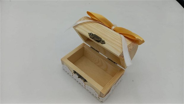 Cutiuta cufar pentru prima suvita, MCF, handmade, portocaliu, 10x5x5 cm