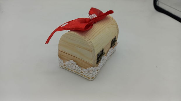 Cutiuta cufar pentru prima suvita, MCF, handmade, rosu , 10x5x5 cm