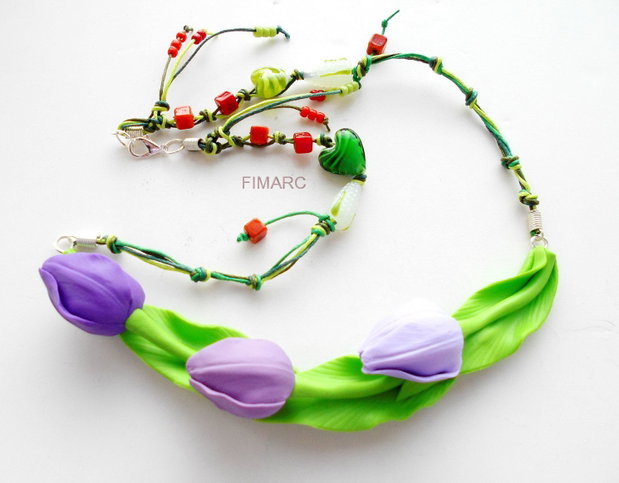''Gradina cu lalele''- colier