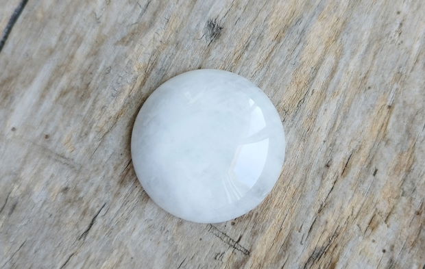 Cabochon jad alb, 30 mm