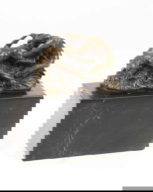 Cuplu facand dragoste - statueta erotica din bronz pe soclu din marmura