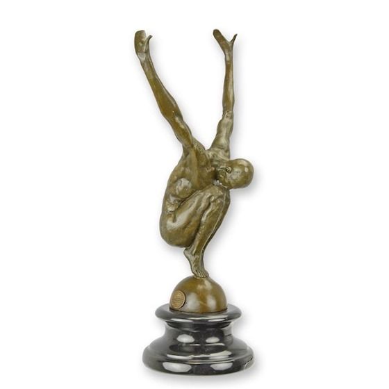 Inotator - statueta din bronz pe soclu din marmura