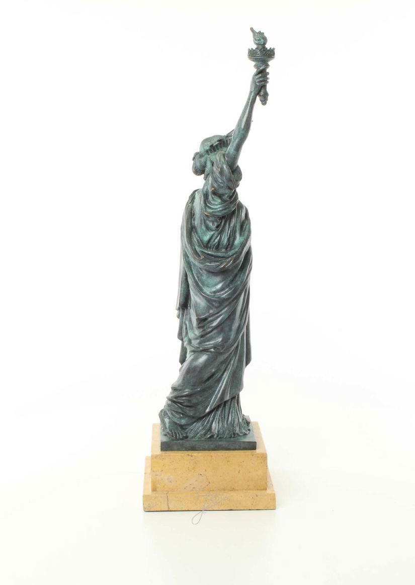 Statuia Libertatii - statueta din bronz