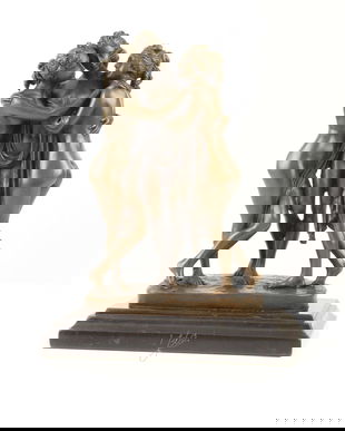 Trei Gratii-statueta din bronz pe un soclu din marmura