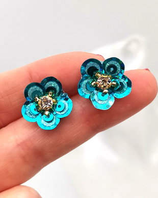 Rezervat Cercei- Turquoise Flowers