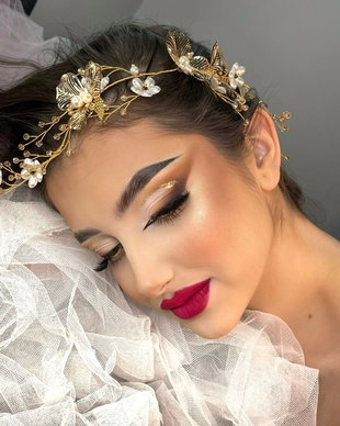 Accesoriu de par MARLA cu flori si perle