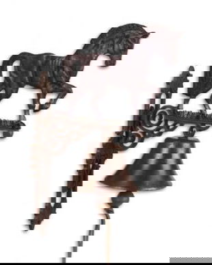 Clopot de usa din fonta cu un cal maro