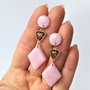 Cercei in nuante roz-cuart/cristale casetate inox auriu / Handmade Polymer Clay Earrings