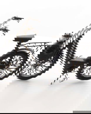 MODEL DE BICICLETA NEGRA